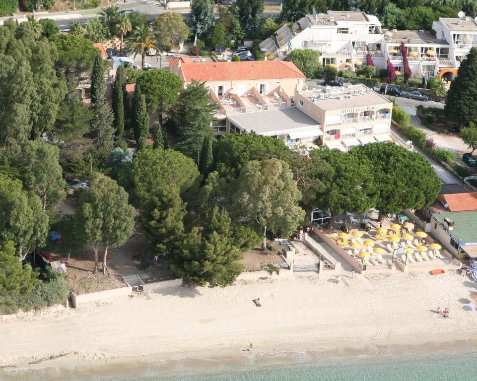 Hotel De La Plage Le Lavandou Εξωτερικό φωτογραφία